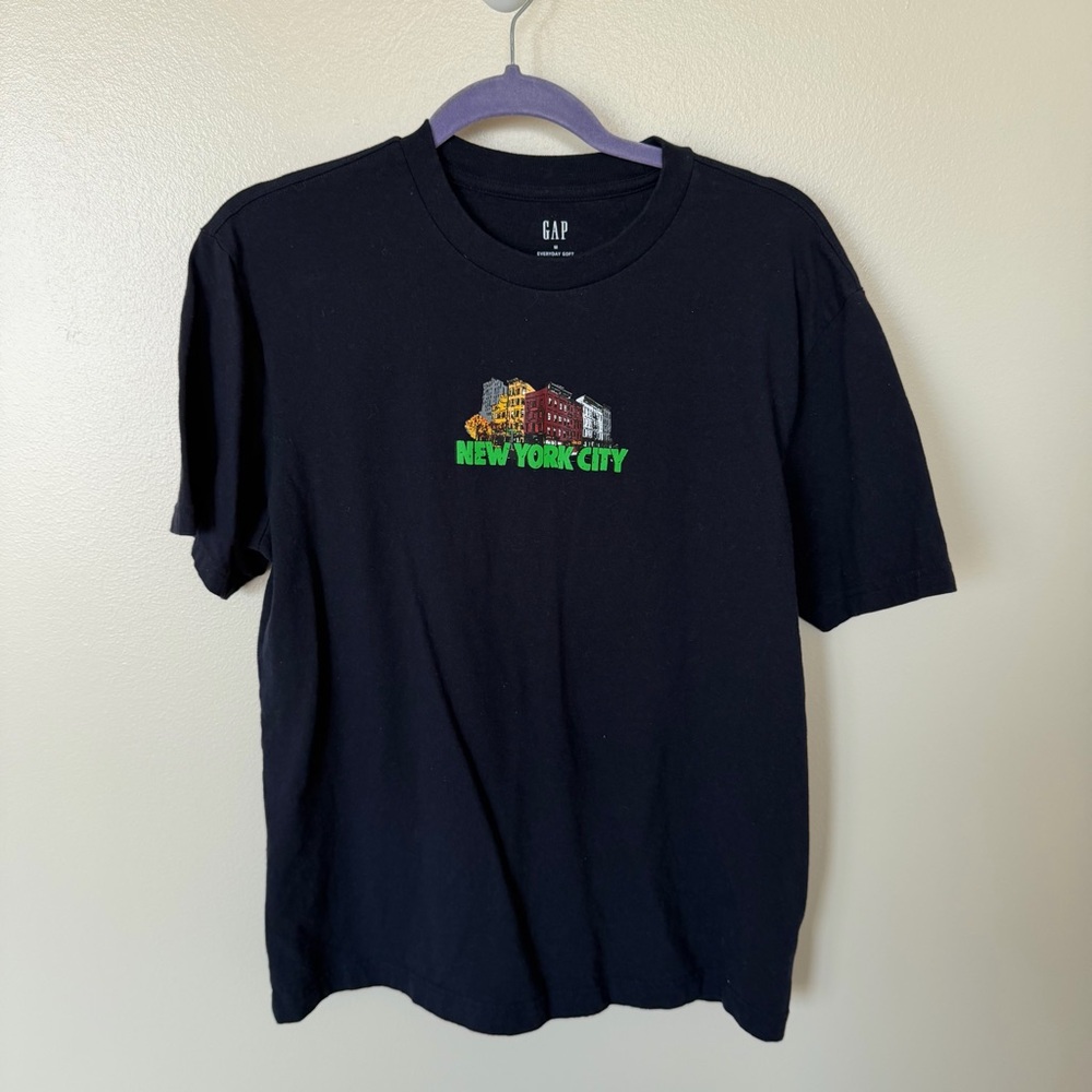 GAP Everyday Soft Relaxed Crew New York City Graphic Tee